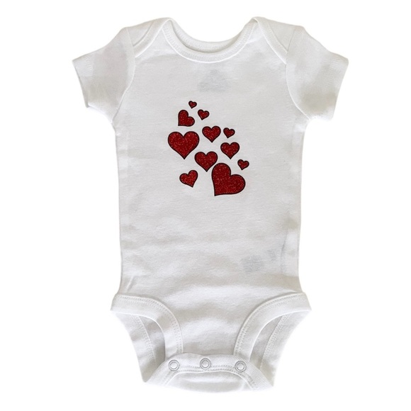 Carter’s Newborn Baby Handmade Hearts Graphic White One-Piece with Snaps - Picture 3 of 13